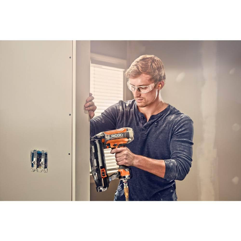Pneumatic 16-Gauge 2-1/2 in. Straight Finish Nailer with CLEAN DRIVE Technology - Image 7