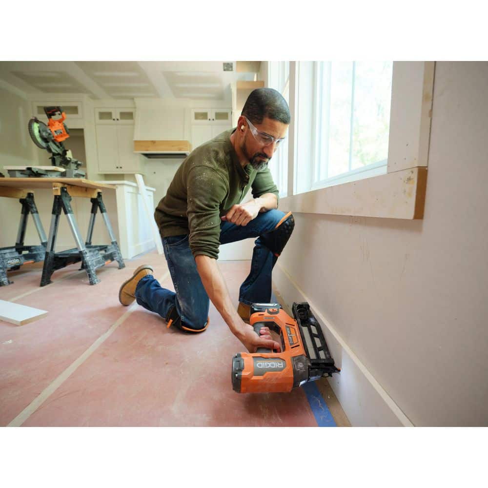 18V Brushless Cordless 16-Gauge 2-1/2 in. Straight Finish Nailer (Tool only) - Image 10